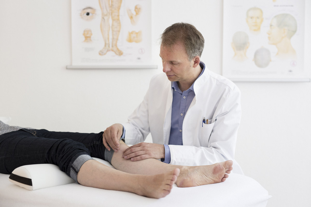 Dr. Wolfram Schwarz: AkuTpunktur